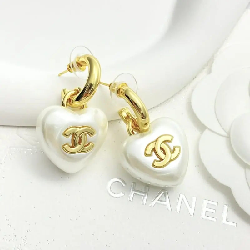 chanel boucles doreilles pour femme s_1253445